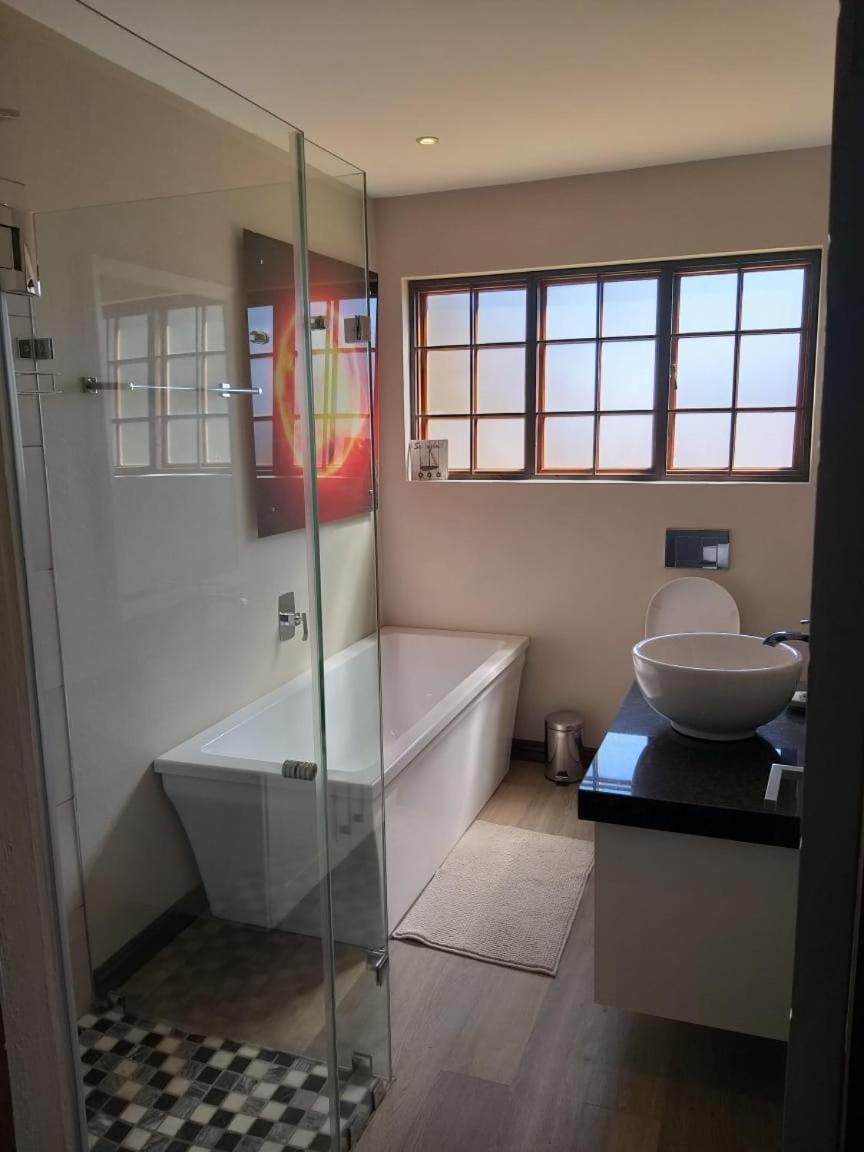 Kliphuisjes Dullstroom Buitenkant foto